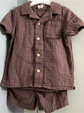 Baby Gap Crinkle Cotton Gauze 2-Piece Resort Shirt & Shorts Brown- Size 18-24M